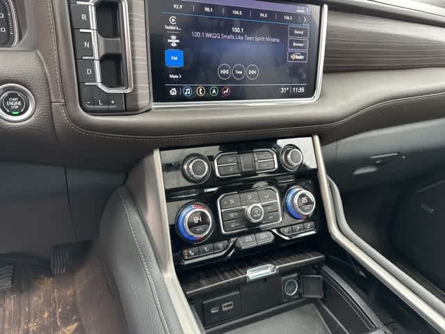 Thumbnail: 2021 GMC Yukon XL - 11