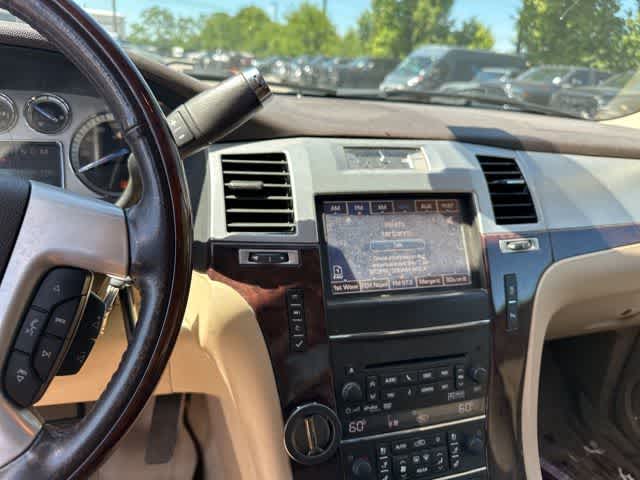 Thumbnail: 2013 Cadillac Escalade - 9