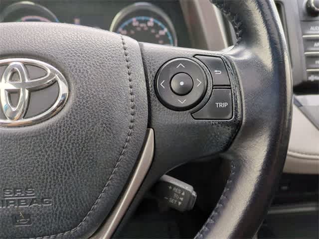 Thumbnail: 2016 Toyota RAV4 - 25