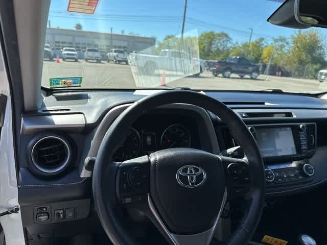 Thumbnail: 2018 Toyota RAV4 - 7
