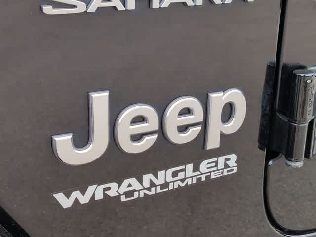 Thumbnail: 2022 Jeep Wrangler - 12