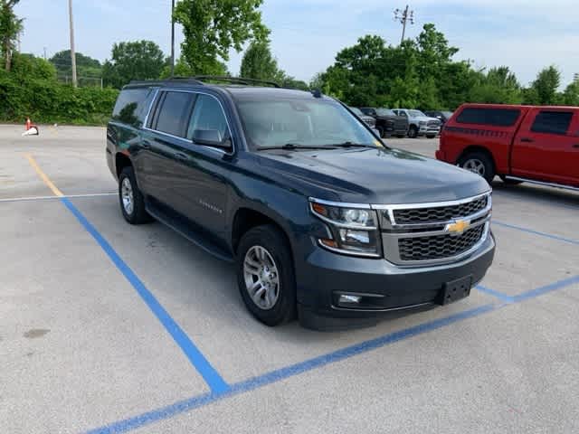 2020 Chevrolet Suburban LT 32