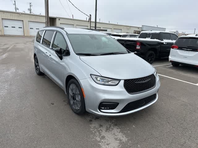 Thumbnail: 2026 Chrysler Pacifica - 23