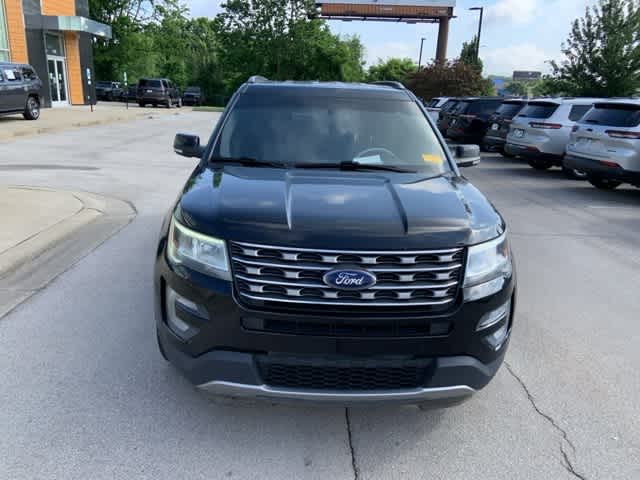 Thumbnail: 2016 Ford Explorer - 25