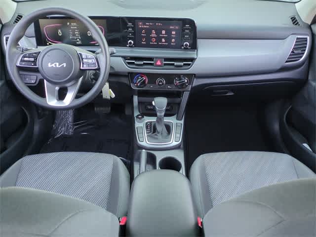 Thumbnail: 2024 Kia Seltos - 16