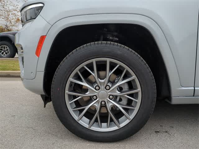 Thumbnail: 2025 Jeep Grand Cherokee - 14