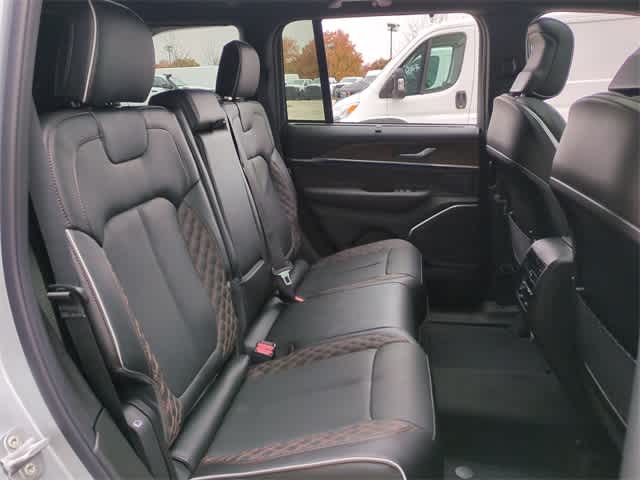 Thumbnail: 2025 Jeep Grand Cherokee - 22