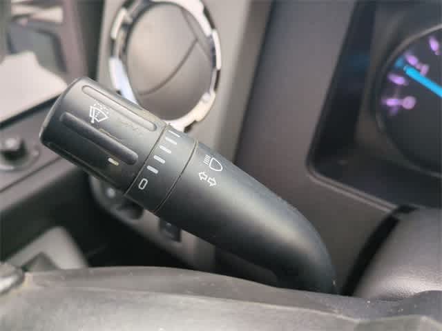 Thumbnail: 2015 Ford Econoline - 27