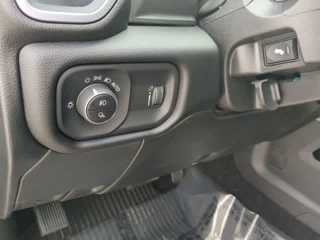 Thumbnail: 2026 RAM 2500 - 18