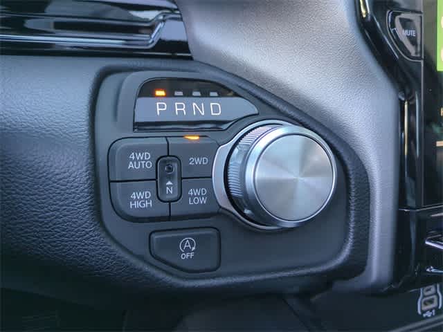 Thumbnail: 2026 RAM 1500 - 33