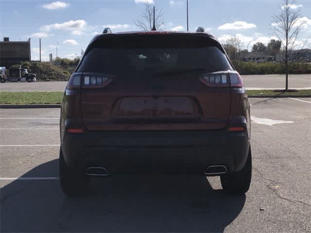 Used 2020 Jeep Cherokee Altitude SUV