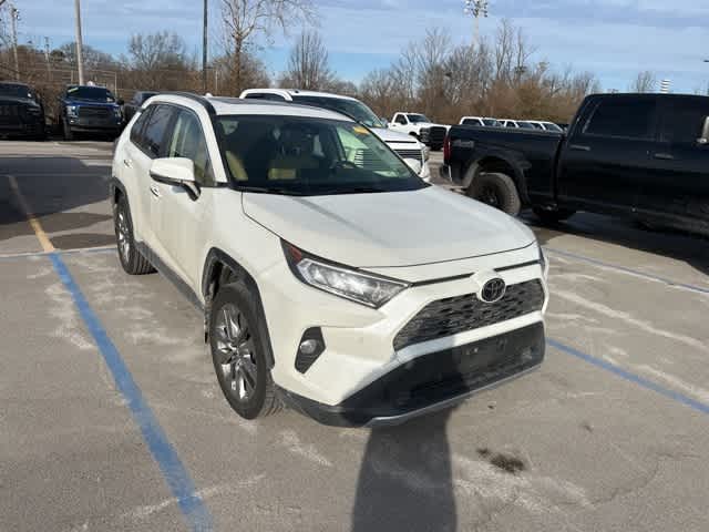 Thumbnail: 2019 Toyota RAV4 - 33