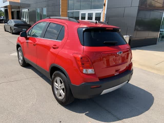 Thumbnail: 2015 Chevrolet Trax - 16