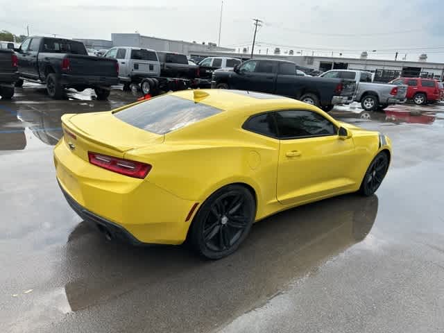 Thumbnail: 2017 Chevrolet Camaro - 18