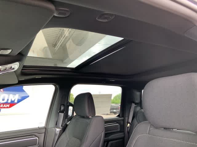 Thumbnail: 2026 RAM 1500 - 5
