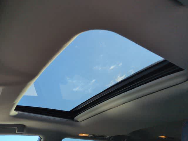 Thumbnail: 2017 Toyota Highlander - 20