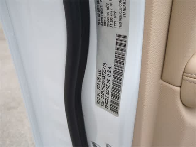 Thumbnail: 2025 Jeep Grand Cherokee - 39