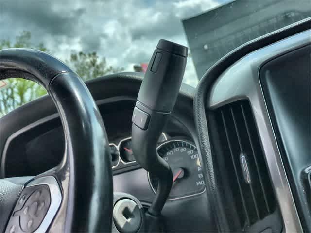 Thumbnail: 2015 Chevrolet Silverado 1500 - 32