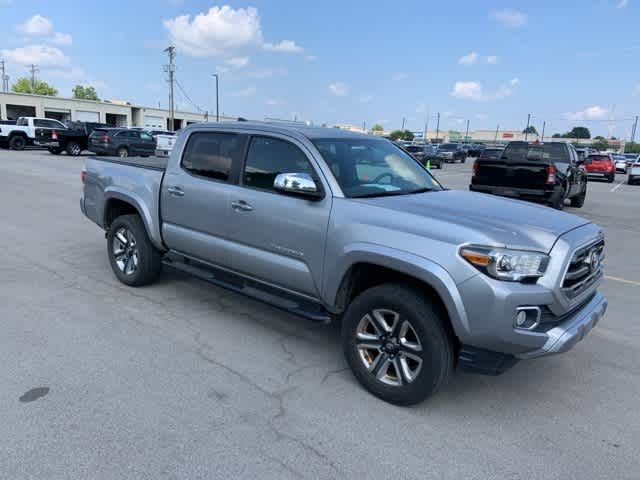 Thumbnail: 2017 Toyota Tacoma - 24
