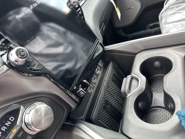Thumbnail: 2026 RAM 1500 - 4