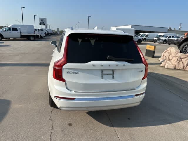 Thumbnail: 2022 Volvo XC90 - 23