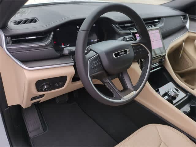 Thumbnail: 2025 Jeep Grand Cherokee L - 10