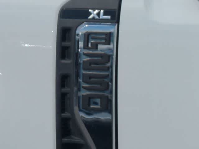 Thumbnail: 2024 Ford Econoline - 13