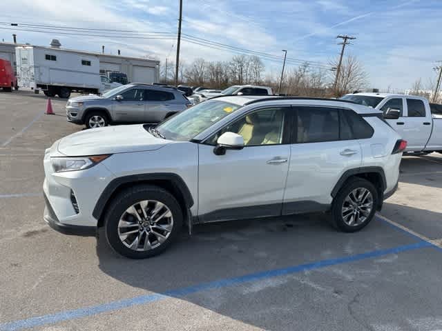 Thumbnail: 2019 Toyota RAV4 - 24