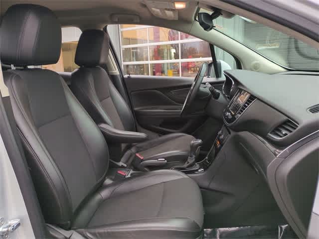 Thumbnail: 2022 Buick Encore - 21