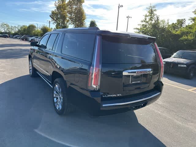 Thumbnail: 2016 GMC Yukon XL - 21