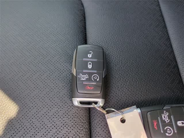 Thumbnail: 2026 RAM 1500 - 37