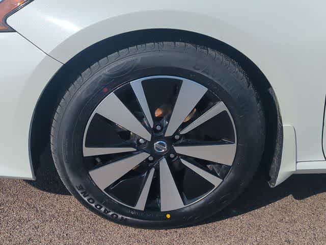 Thumbnail: 2022 Nissan Altima - 13