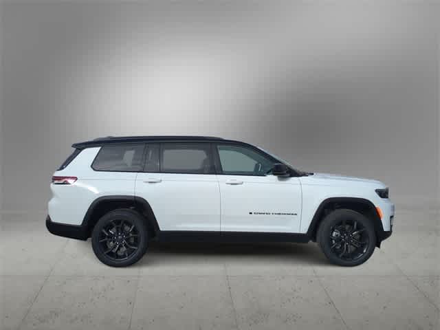 Thumbnail: 2025 Jeep Grand Cherokee L - 9