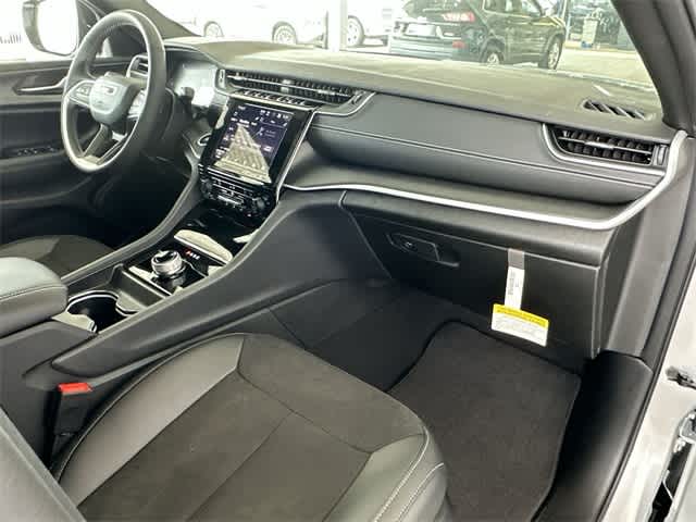 Thumbnail: 2023 Jeep Grand Cherokee L - 42