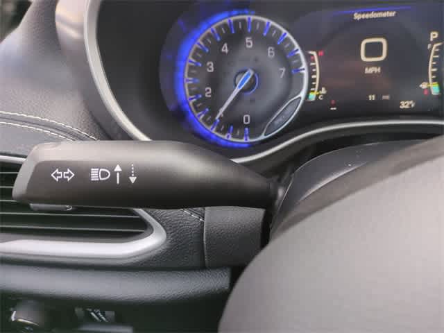 Thumbnail: 2026 Chrysler Pacifica - 27