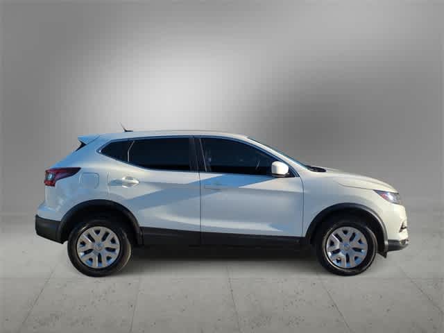 Thumbnail: 2020 Nissan Rogue Sport - 9