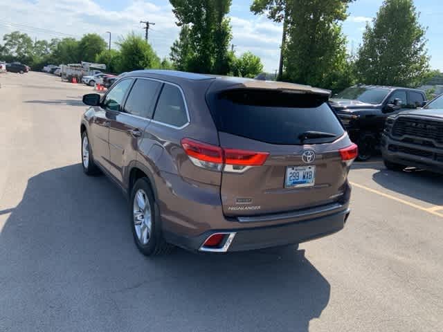 Thumbnail: 2017 Toyota Highlander - 20