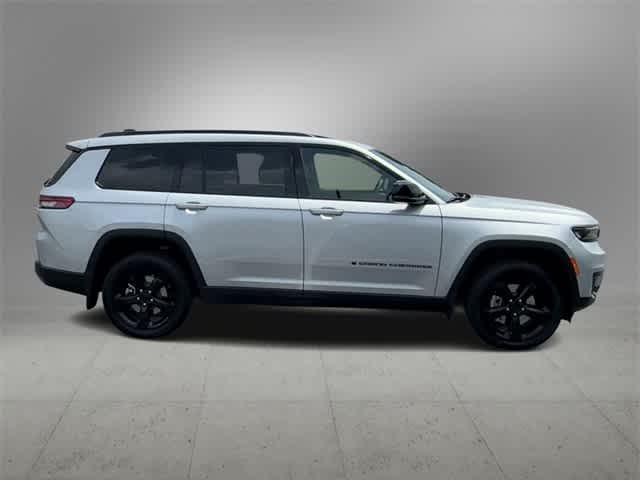 Thumbnail: 2023 Jeep Grand Cherokee L - 9