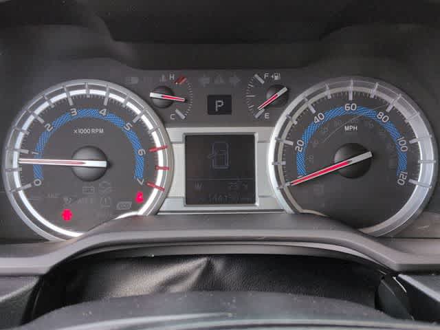 Thumbnail: 2015 Toyota 4Runner - 34