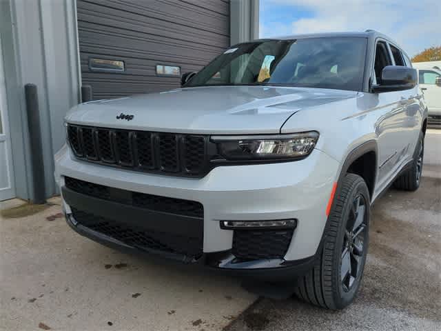 Thumbnail: 2025 Jeep Grand Cherokee L - 11