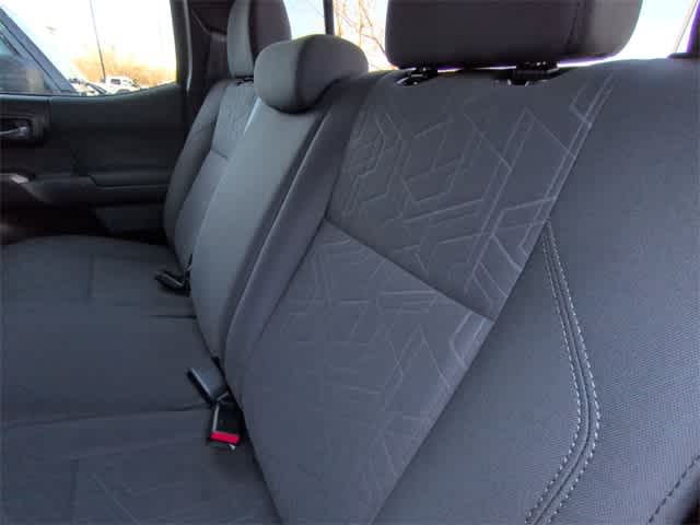 Thumbnail: 2019 Toyota Tacoma - 19