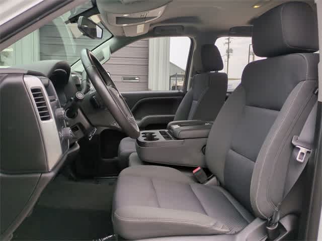 Thumbnail: 2018 Chevrolet Silverado 1500 - 17