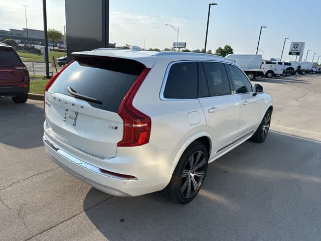Thumbnail: 2022 Volvo XC90 - 25
