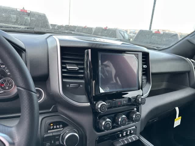 Thumbnail: 2026 RAM 1500 - 4