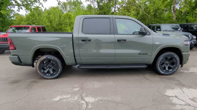 Thumbnail: 2026 RAM 1500 - 9