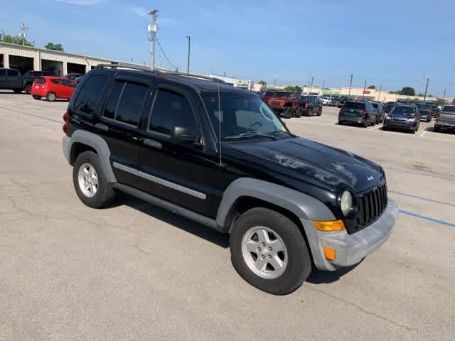 Thumbnail: 2005 Jeep Liberty - 19