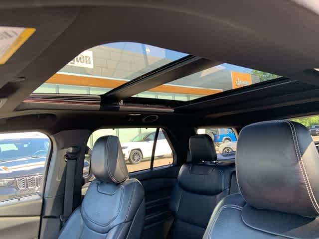 Thumbnail: 2020 Ford Explorer - 9