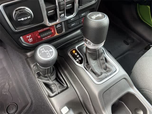 Thumbnail: 2026 Jeep Wrangler - 32