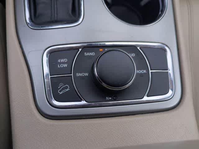 Thumbnail: 2020 Jeep Grand Cherokee - 38