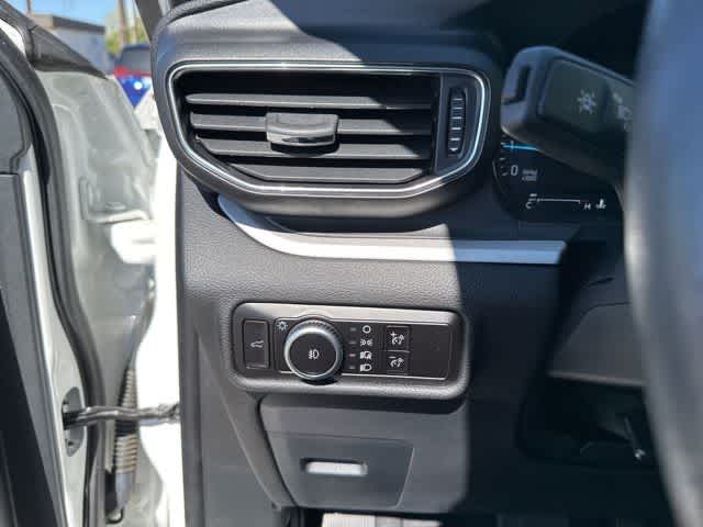 Thumbnail: 2023 Ford Explorer - 14